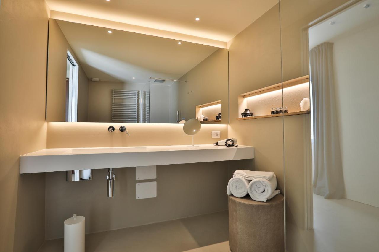 Silou Retreat Hotel Champdepraz ภายนอก รูปภาพ