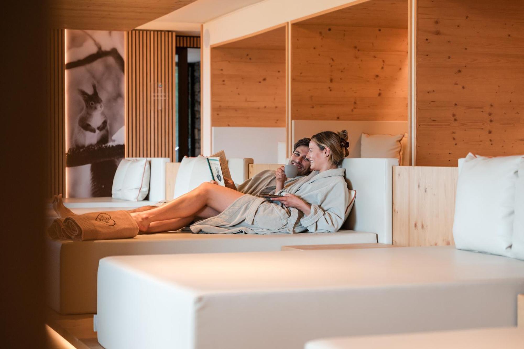 Silou Retreat Hotel Champdepraz ภายนอก รูปภาพ