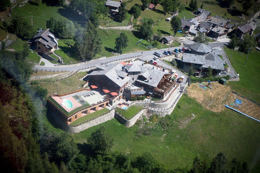 Silou Retreat Hotel Champdepraz ภายนอก รูปภาพ