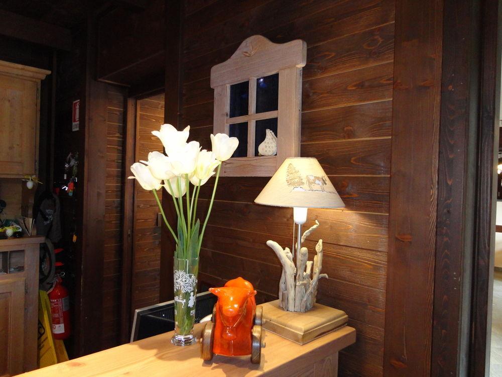Silou Retreat Hotel Champdepraz ภายนอก รูปภาพ